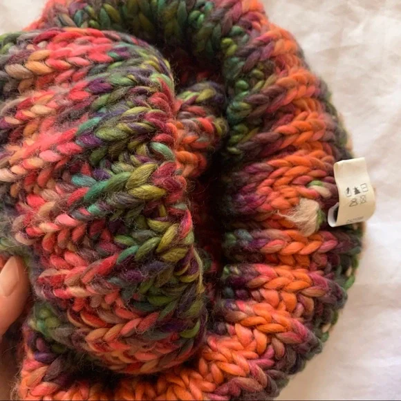 ❄️ Matching Hat & Scarf Set - Picture 4 of 5